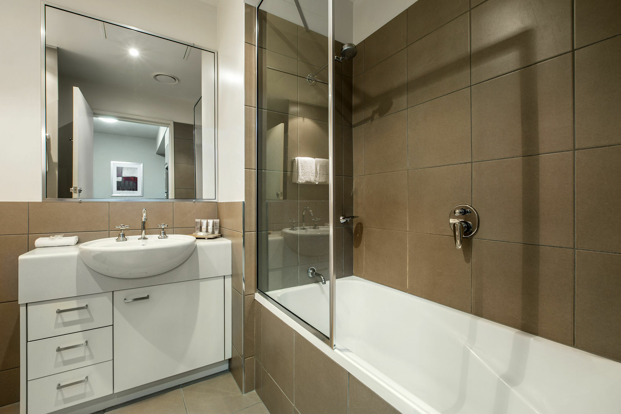 Gladstone Downtown Central Apartment Hotel Official Dış mekan fotoğraf